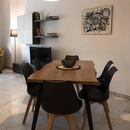 Casa Eva - *